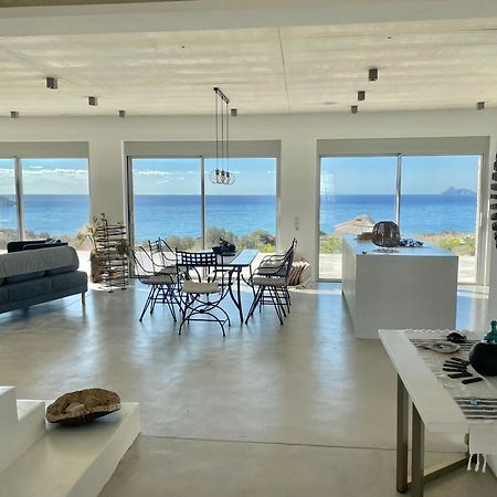 Komos Beach Estate คาลามากิ ภายนอก รูปภาพ
