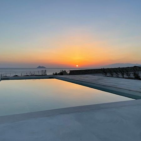 Komos Beach Estate คาลามากิ ภายนอก รูปภาพ