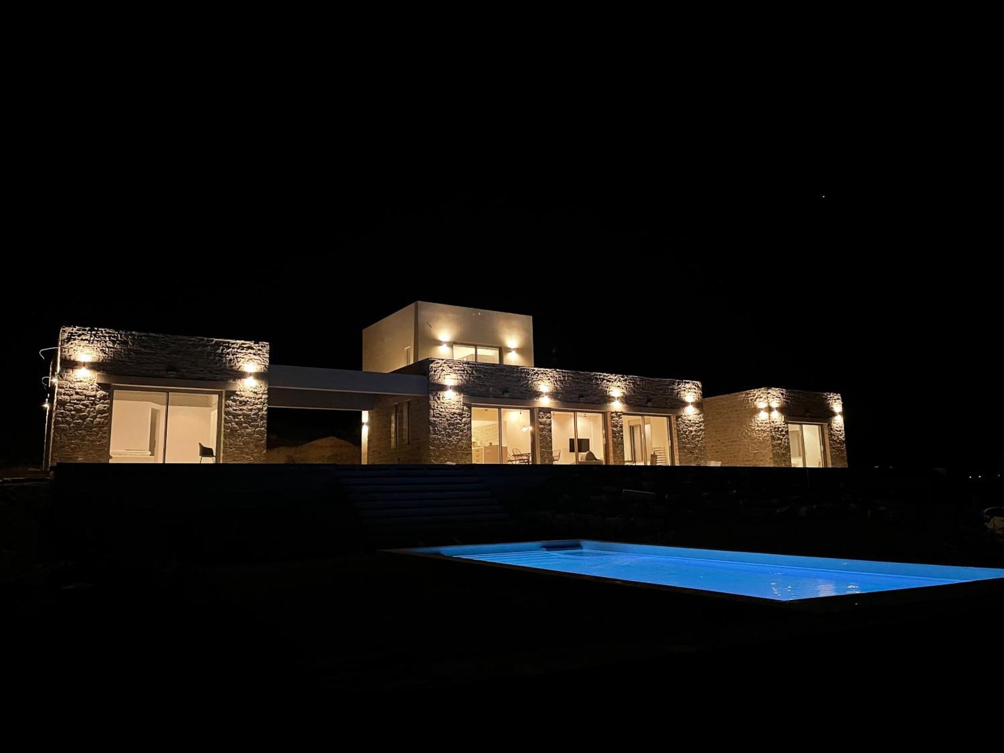 Komos Beach Estate คาลามากิ ภายนอก รูปภาพ